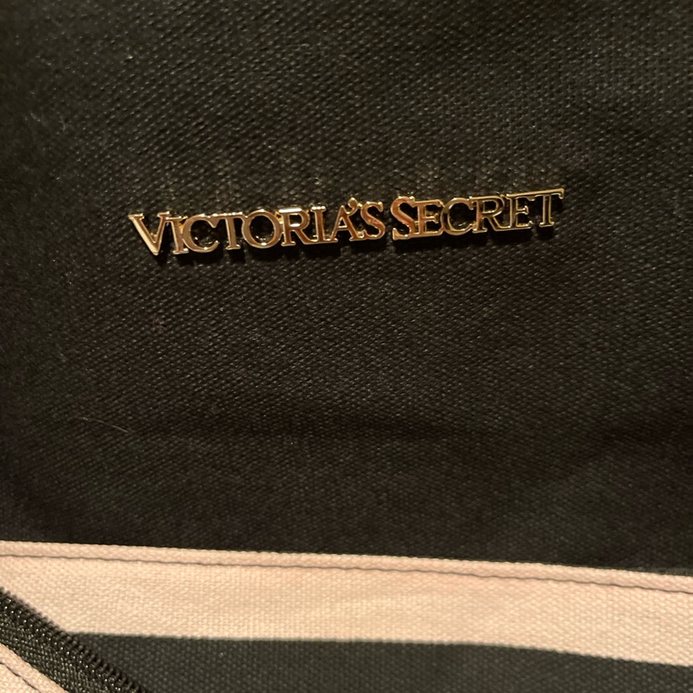 Victoria’s Secret large weekend bag. Color-Pink/Black. Brand New. - Picture 6 of 10